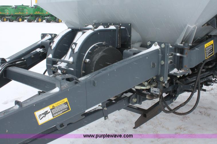 image for item H3713 2005 Case IH SDX40 No-till Air seed drill with Flexicoil 2340 air cart