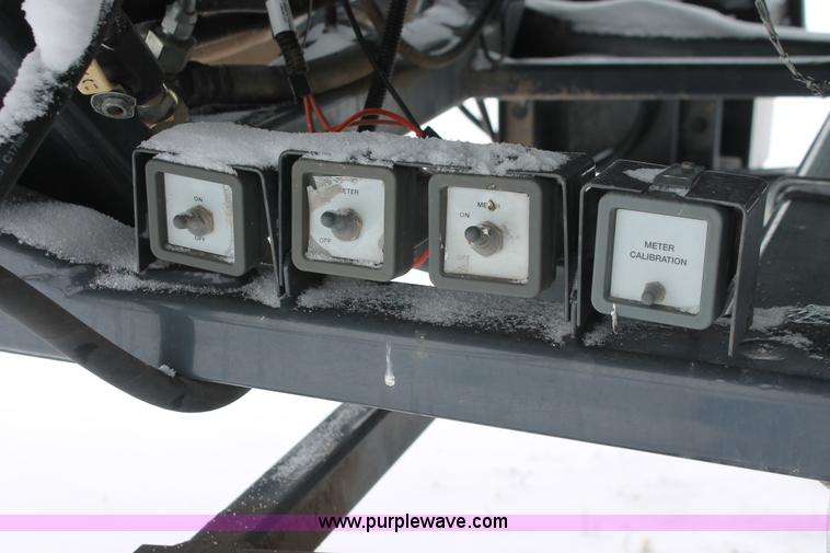 image for item H3713 2005 Case IH SDX40 No-till Air seed drill with Flexicoil 2340 air cart