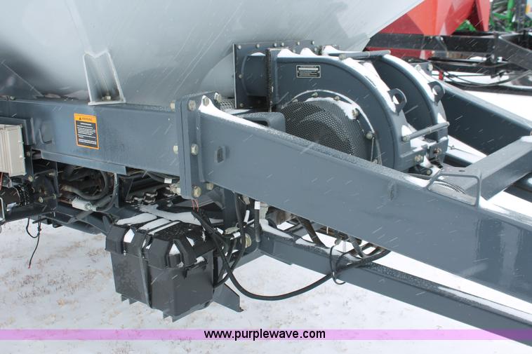 image for item H3713 2005 Case IH SDX40 No-till Air seed drill with Flexicoil 2340 air cart