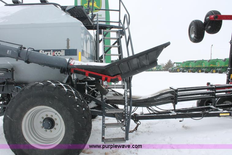 image for item H3713 2005 Case IH SDX40 No-till Air seed drill with Flexicoil 2340 air cart