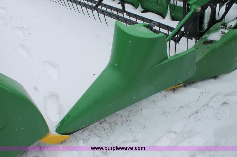 image for item H3714 2009 John Deere 635F HydraFlex platform header