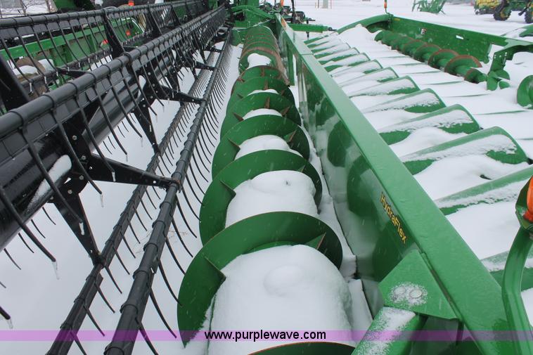 image for item H3714 2009 John Deere 635F HydraFlex platform header