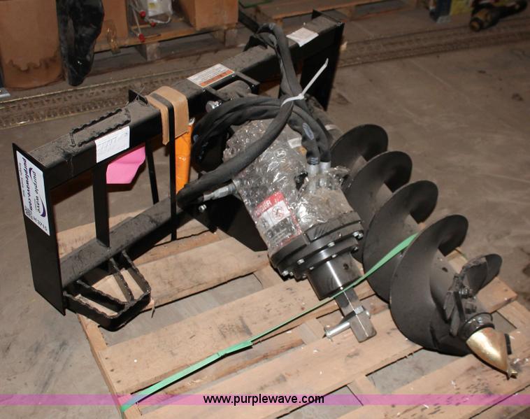 image for item H3715 John Deere PA30 skid steer planetary drive auger
