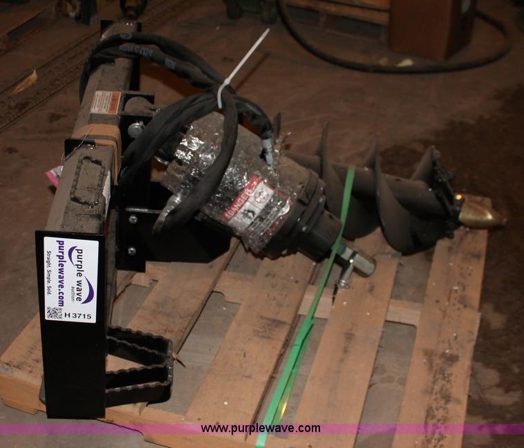 John Deere PA30 skid steer drive auger in Gettysburg, SD