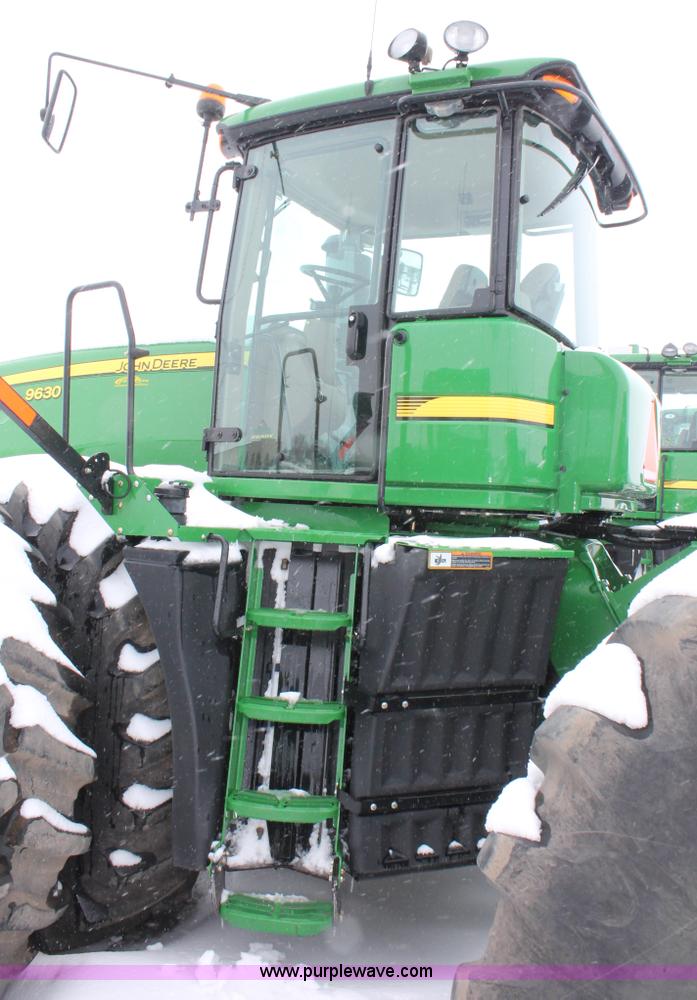 image for item H3722 2010 John Deere 9630 4WD tractor
