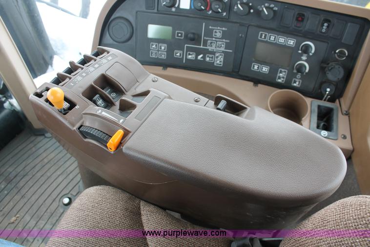 image for item H3722 2010 John Deere 9630 4WD tractor