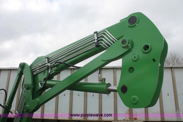 image for item H3734 2010 John Deere 746 loader
