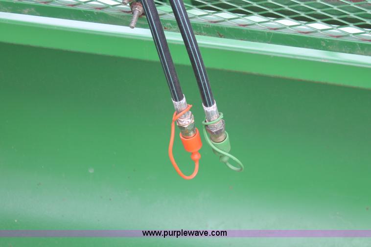 image for item H3734 2010 John Deere 746 loader