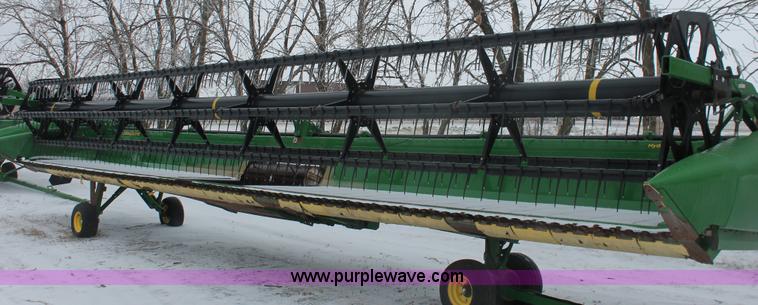 image for item H3745 2010 John Deere 635D HydraFloat draper head