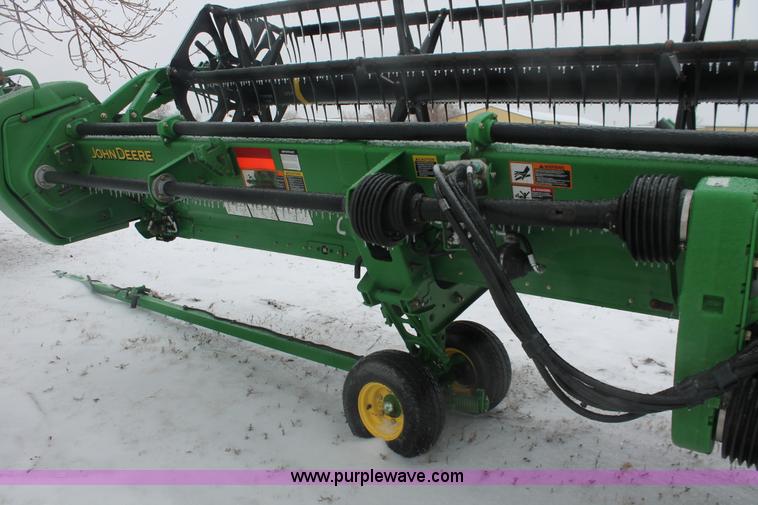 image for item H3745 2010 John Deere 635D HydraFloat draper head