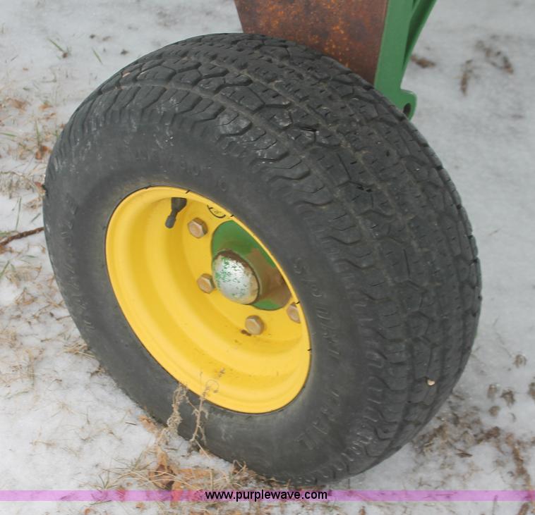 image for item H3745 2010 John Deere 635D HydraFloat draper head