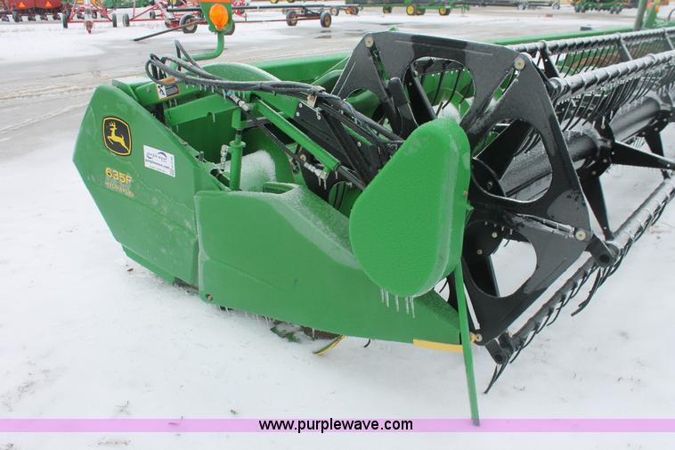 image for item H3746 2004 John Deere 635F HydraFlex platform header