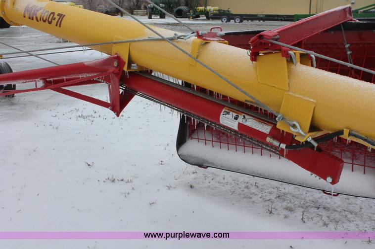 image for item H3747 Westfield MK100-71 swing away grain auger