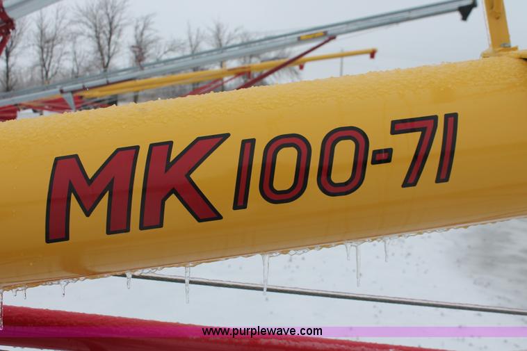 image for item H3747 Westfield MK100-71 swing away grain auger
