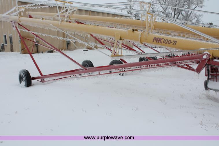 image for item H3749 Westfield MK100-71 swing away grain auger