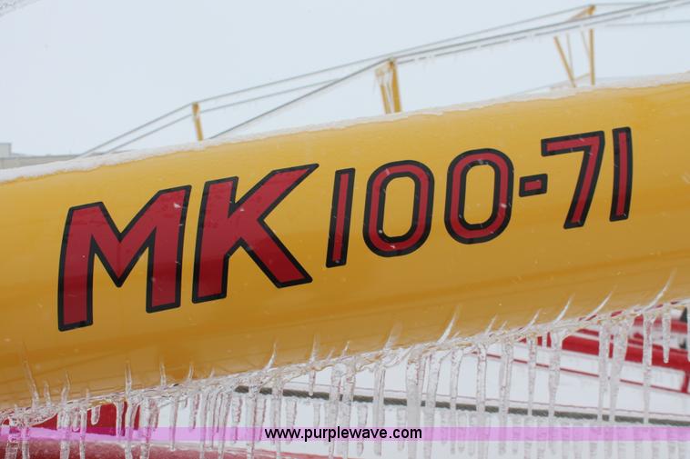 image for item H3749 Westfield MK100-71 swing away grain auger