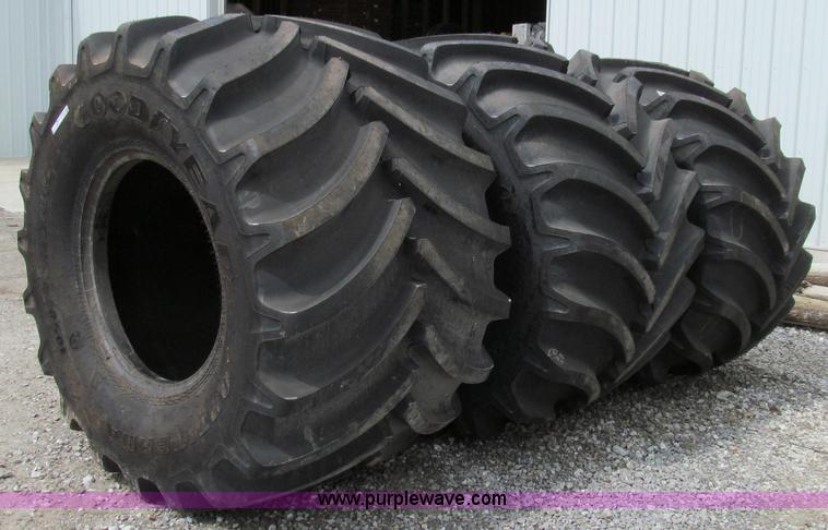 image for item O9166 (3) Goodyear floater tires