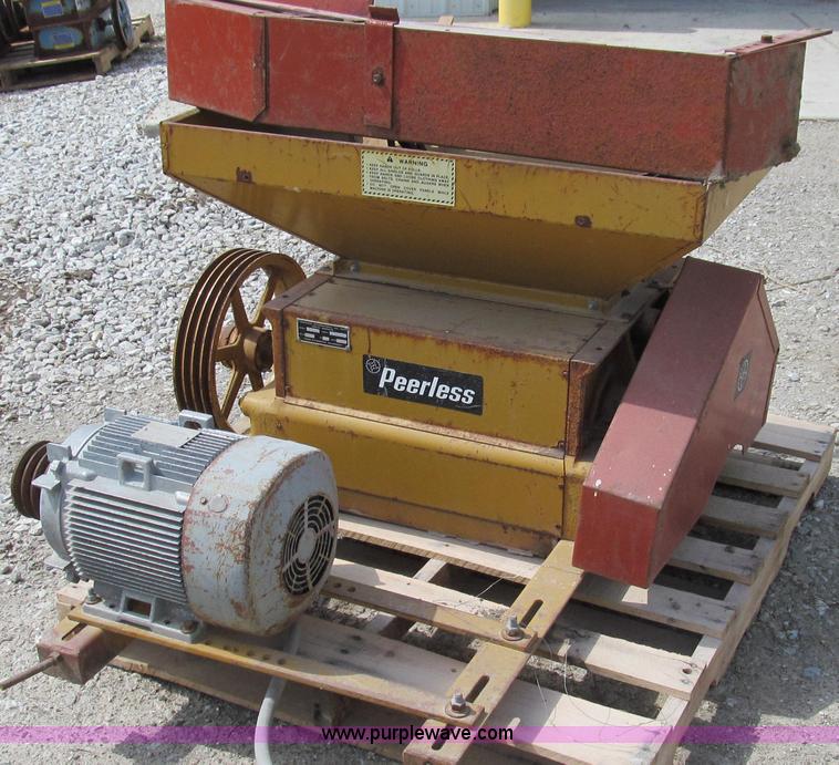image for item O9167 Peerless 2001 roller mill