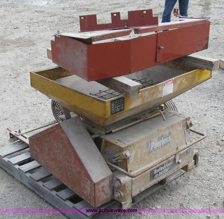 image for item O9168 Peerless 20001 roller mill