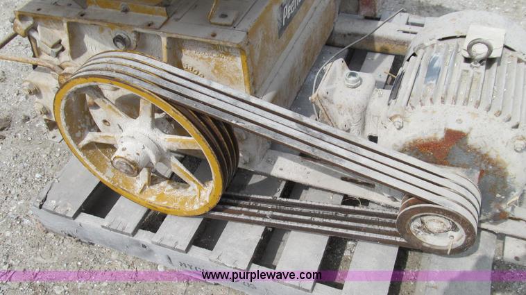 image for item O9168 Peerless 20001 roller mill