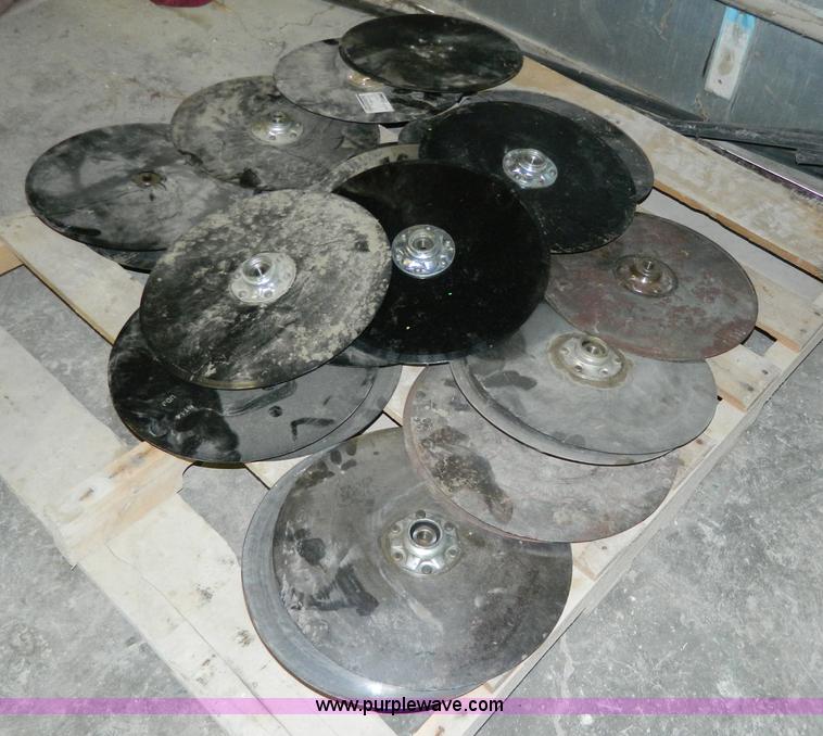 image for item W9018 Assorted Case IH 950 to 955 planter parts