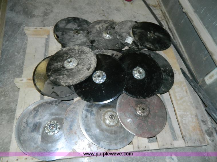 image for item W9018 Assorted Case IH 950 to 955 planter parts