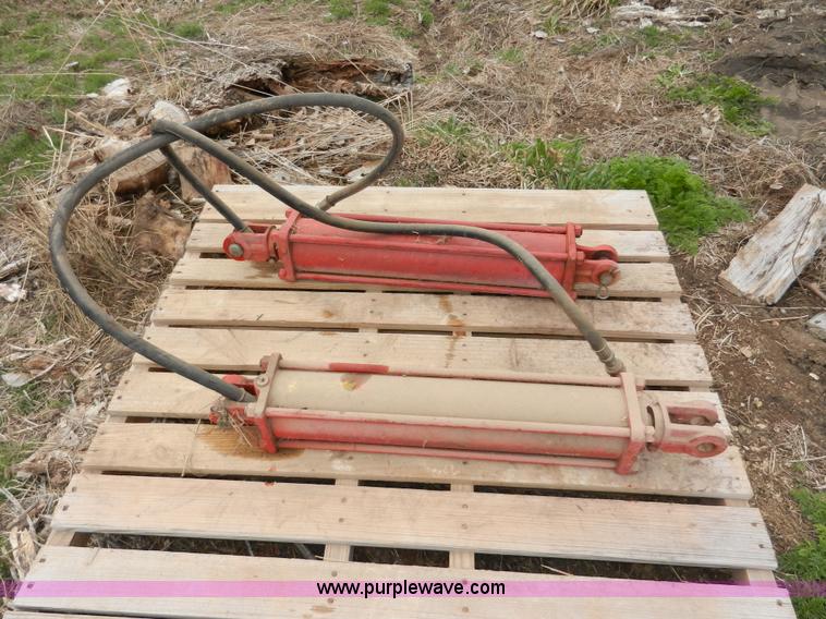 image for item X9593 (2) Yetter drill markers