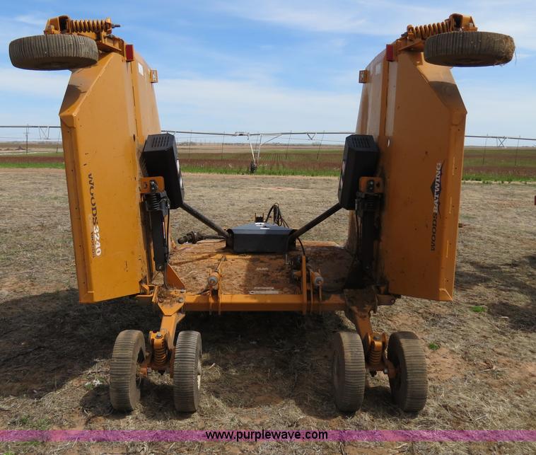 image for item B4711 2007 Woods 3240 20' bat wing rotary mower