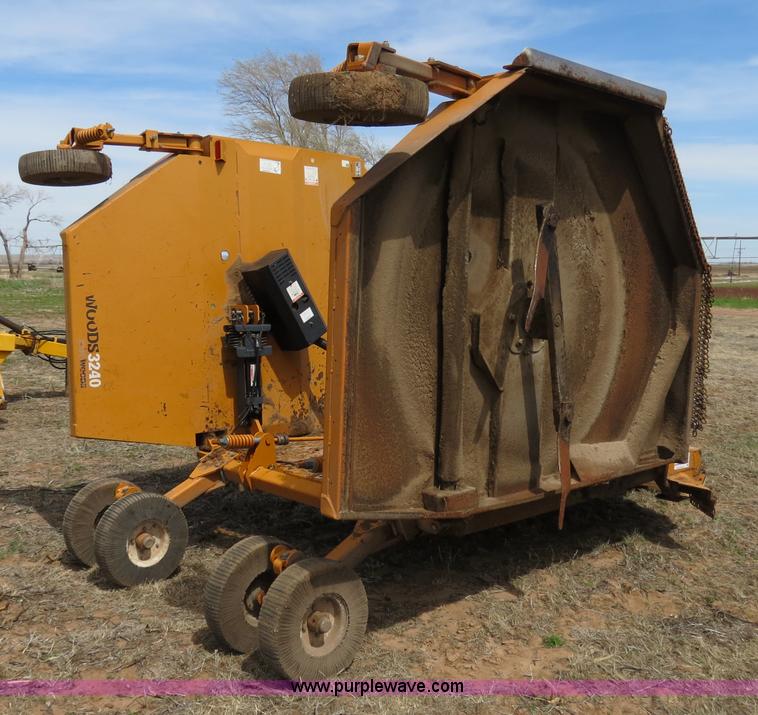 image for item B4711 2007 Woods 3240 20' bat wing rotary mower
