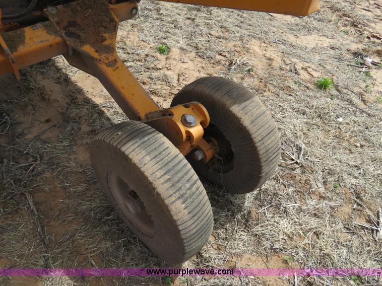 image for item B4711 2007 Woods 3240 20' bat wing rotary mower