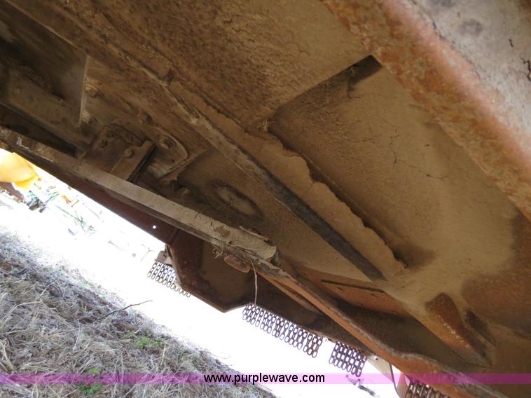 image for item B4711 2007 Woods 3240 20' bat wing rotary mower