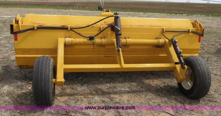 image for item B4712 Buffalo 12' hydraulic pull type box blade