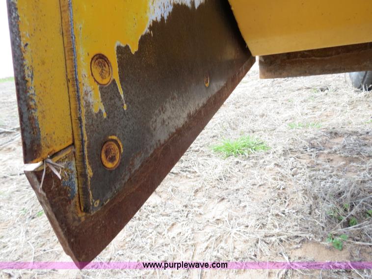 image for item B4712 Buffalo 12' hydraulic pull type box blade