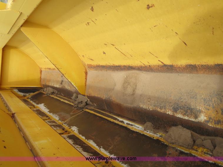 image for item B4712 Buffalo 12' hydraulic pull type box blade