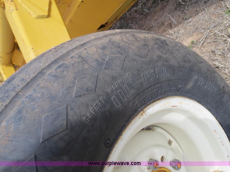 image for item B4712 Buffalo 12' hydraulic pull type box blade