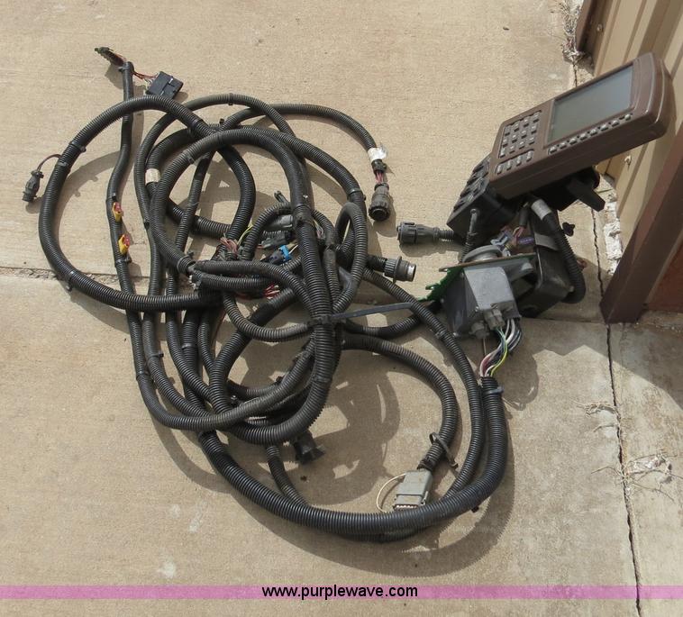 image for item B4714 2002 John Deere 1770 Conservation planter