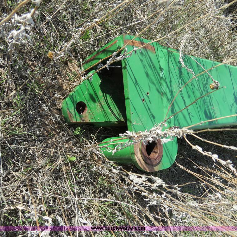 image for item B4714 2002 John Deere 1770 Conservation planter