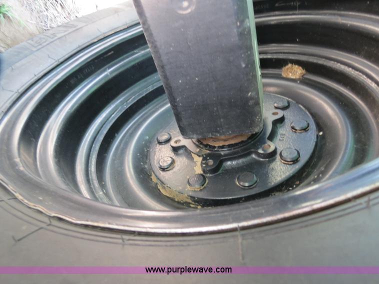 image for item B4715 2006 CrustBuster boll buggy