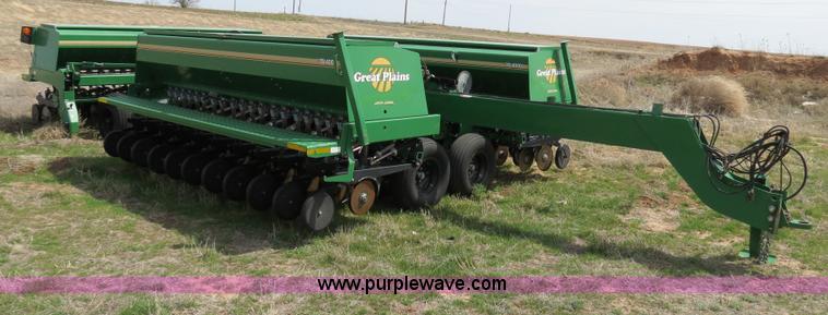 image for item B4718 2003 Great Plains 3S-4000 drill