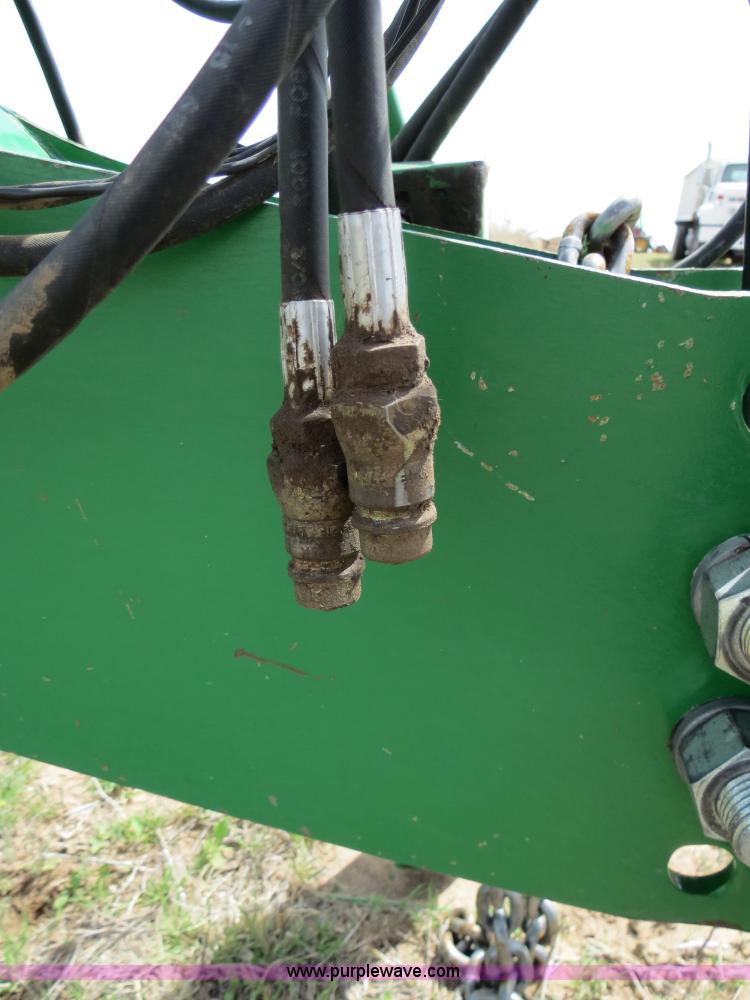 image for item B4718 2003 Great Plains 3S-4000 drill