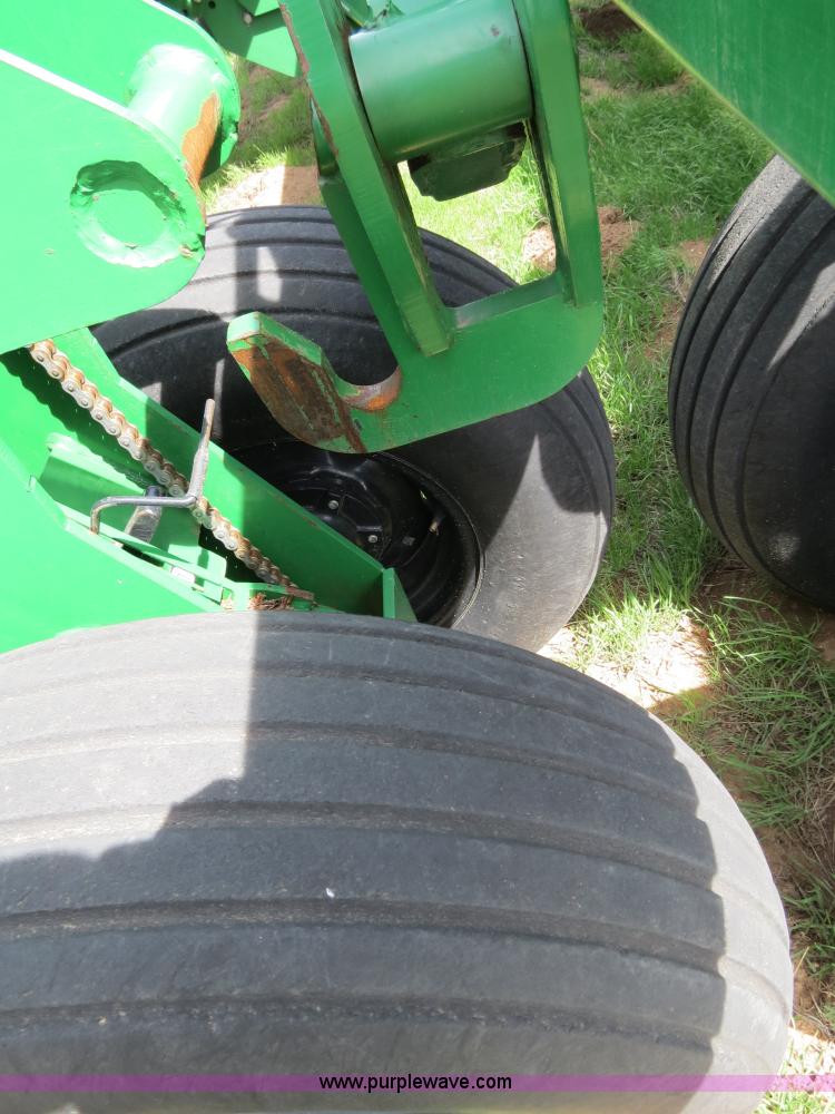 image for item B4718 2003 Great Plains 3S-4000 drill