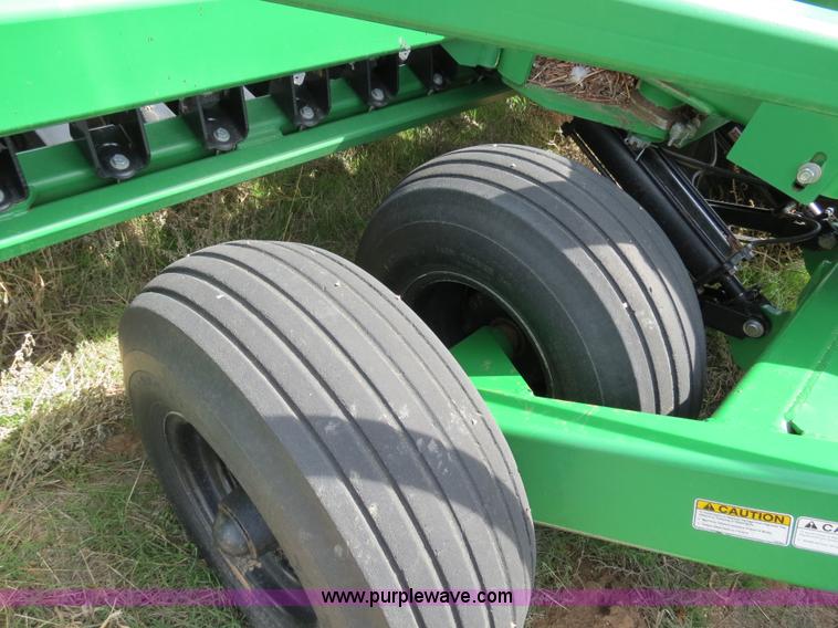 image for item B4718 2003 Great Plains 3S-4000 drill