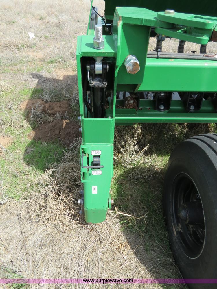 image for item B4718 2003 Great Plains 3S-4000 drill