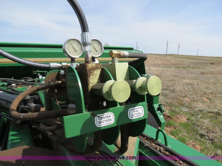 image for item B4718 2003 Great Plains 3S-4000 drill