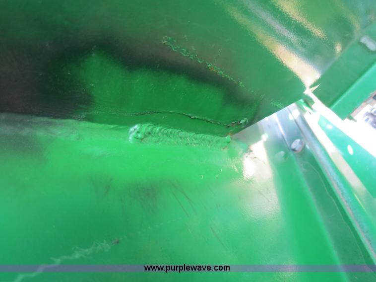 image for item B4718 2003 Great Plains 3S-4000 drill