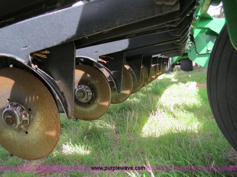 image for item B4718 2003 Great Plains 3S-4000 drill