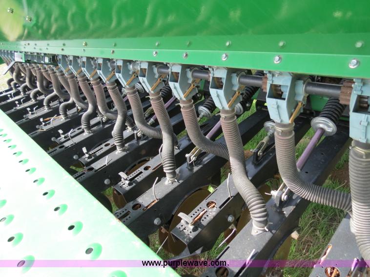 image for item B4718 2003 Great Plains 3S-4000 drill