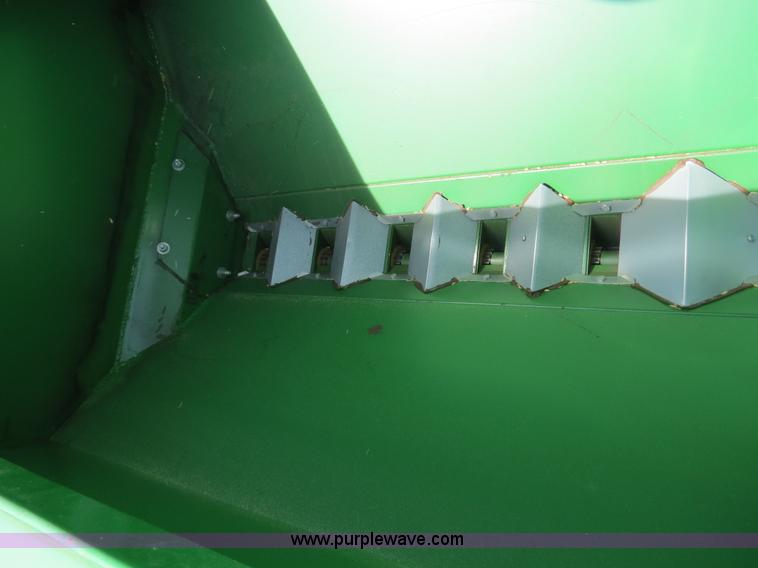 image for item B4718 2003 Great Plains 3S-4000 drill