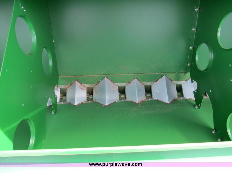 image for item B4718 2003 Great Plains 3S-4000 drill