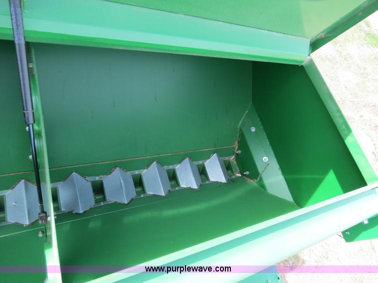 image for item B4718 2003 Great Plains 3S-4000 drill